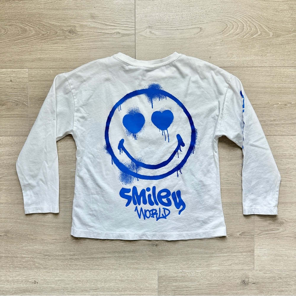 Zara Smiley World Tee